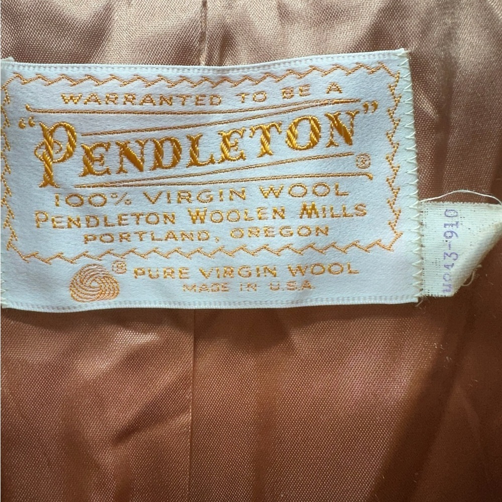 Vintage Pendleton Tan Belted Wool Winter Trench Coat Size Medium - Picture 3 of 6